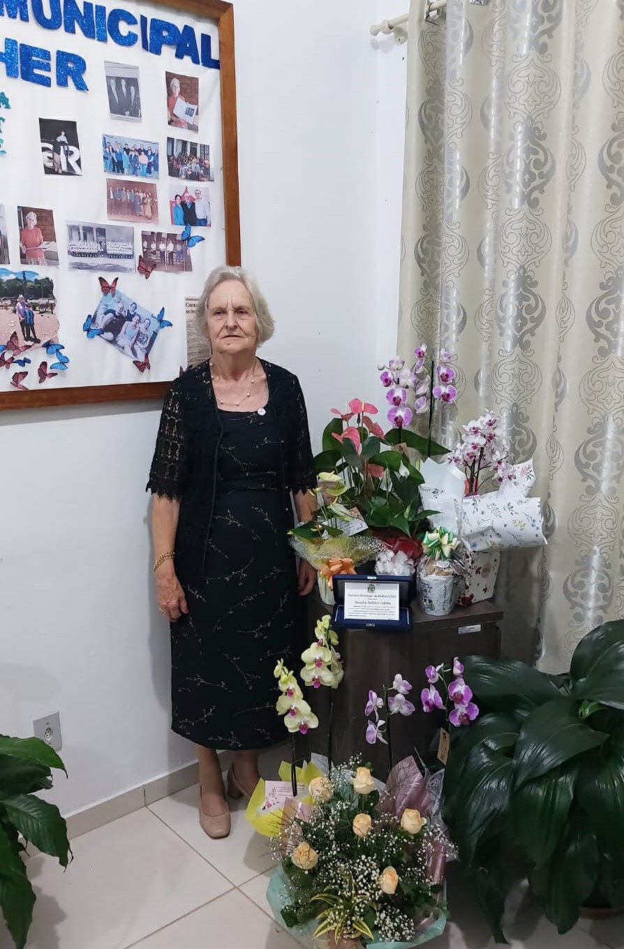 Câmara de vereadores Homenageia a Professora Novelia Seibert Ludtke em Sessão Especial!